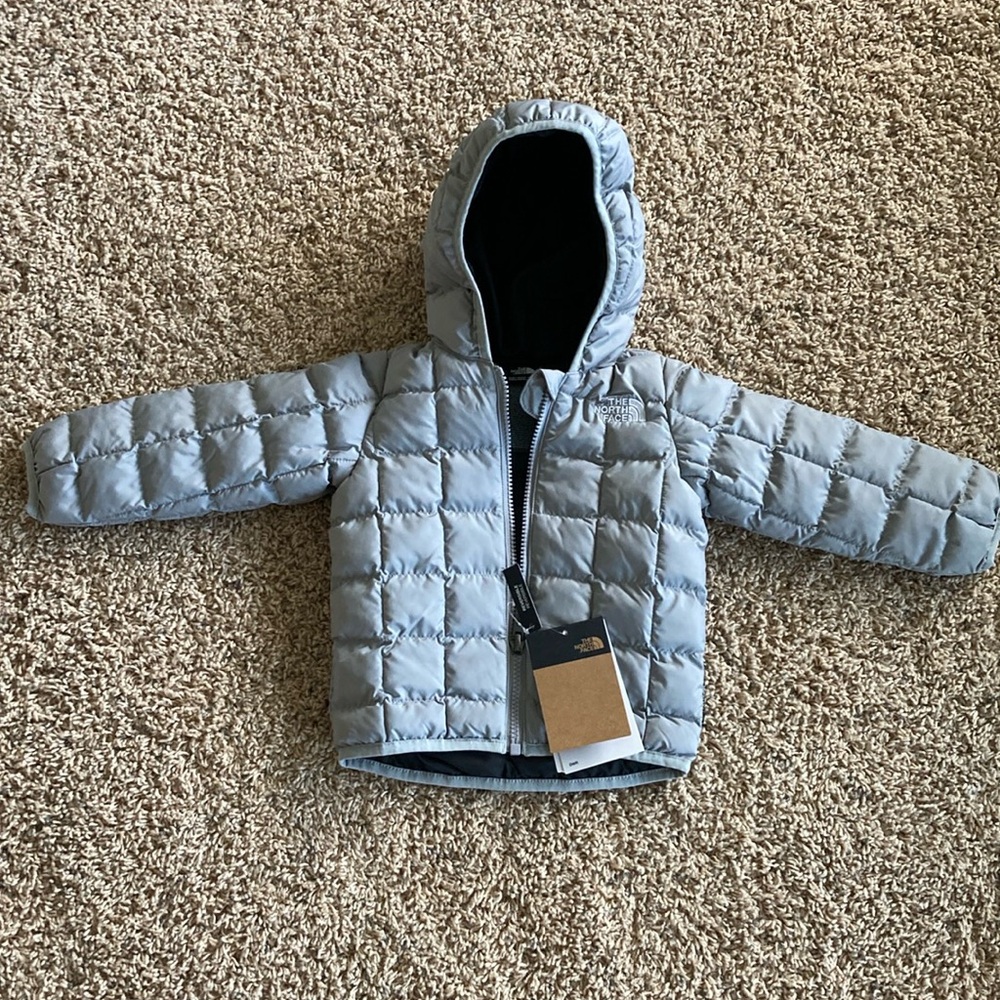 New The North Face reversible Thermoball jacket 12-18M